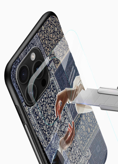 Aesthetic hands artwork printed on tempered glass mobile back cover - 4