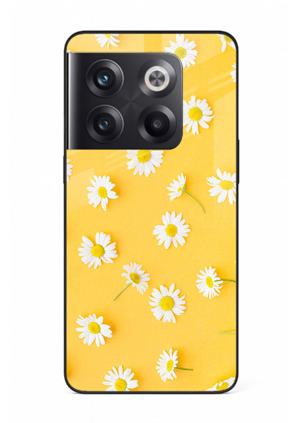 Sunny daisy artwork on OnePlus 10T glass back cover with bright cheerful floral tones.